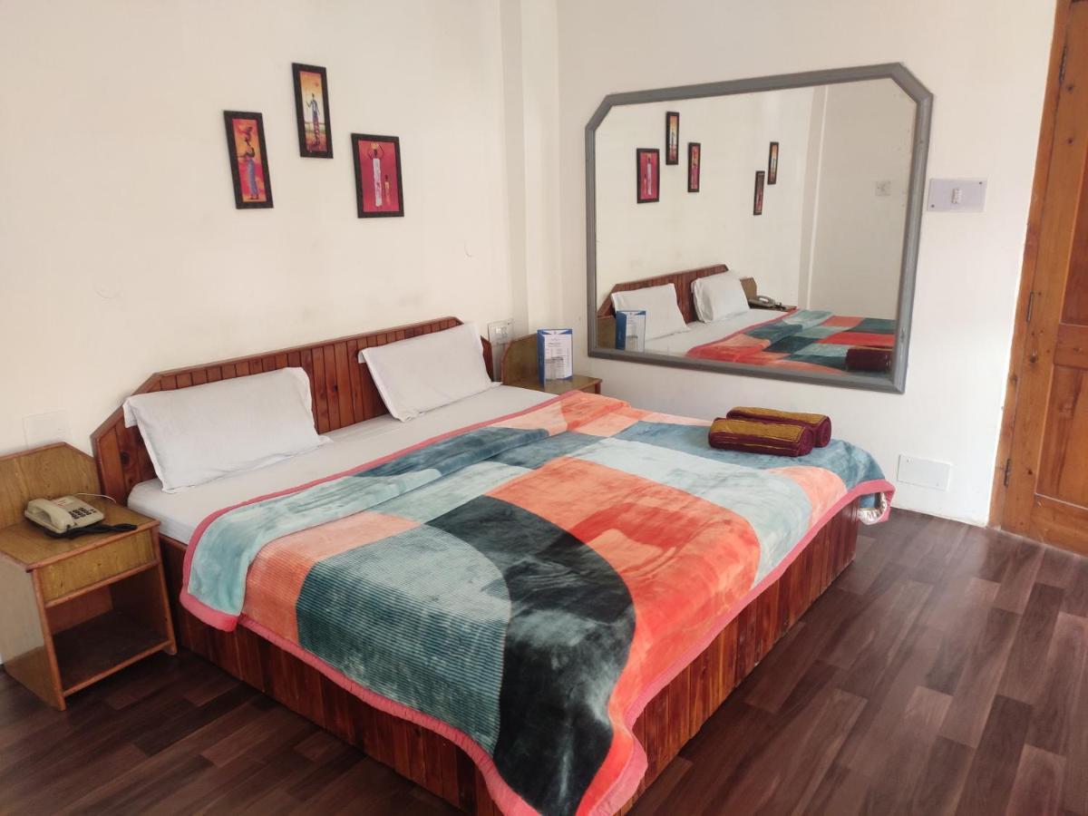 Hadimba Way Manali - Top Rated And Most Awarded Property In Manali !! Balcony Rooms Extérieur photo